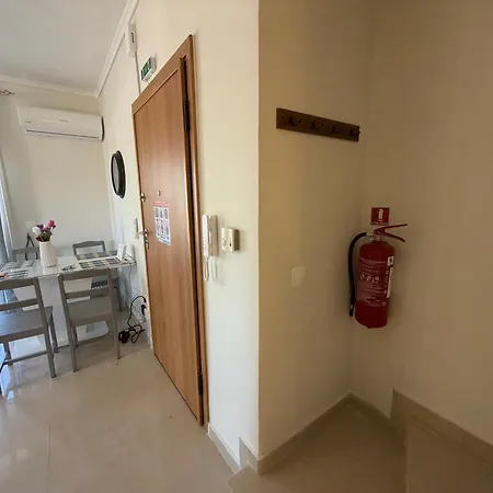 John Nik Maisonette 1 *