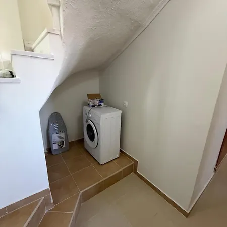 John Nik Maisonette 1 * Epanomi